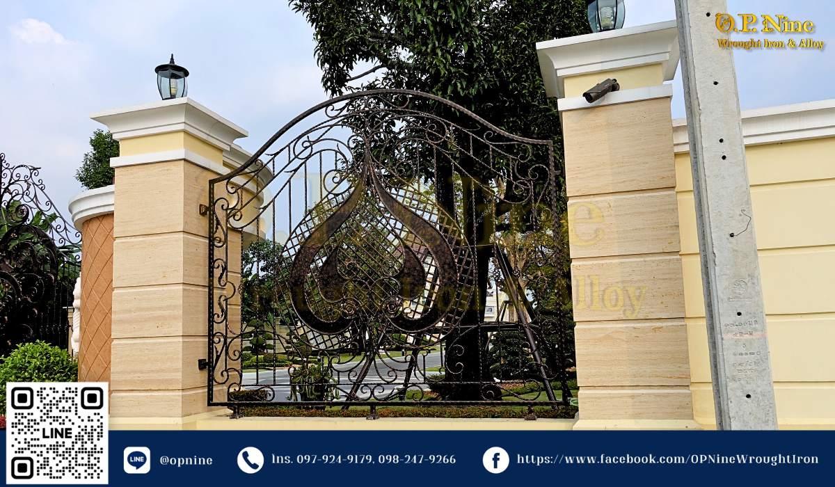 บ้านประชาชื่น - ประตู